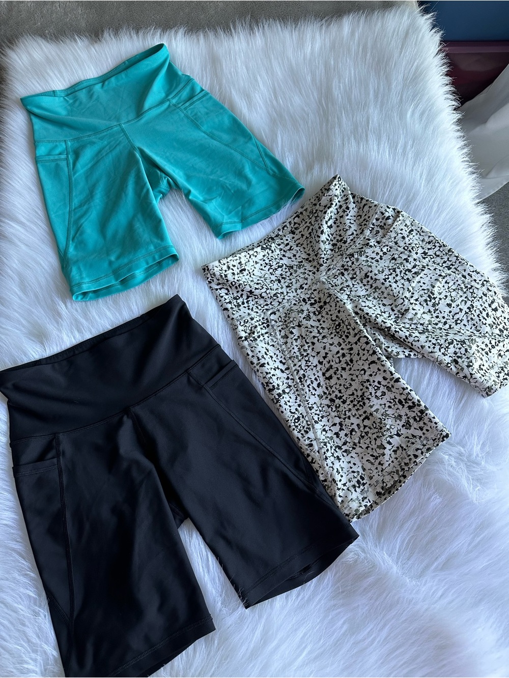 Old Navy Sz S Women’s High-Rise Bike Shorts — Teal, Black & Cream Print (3-Pack)